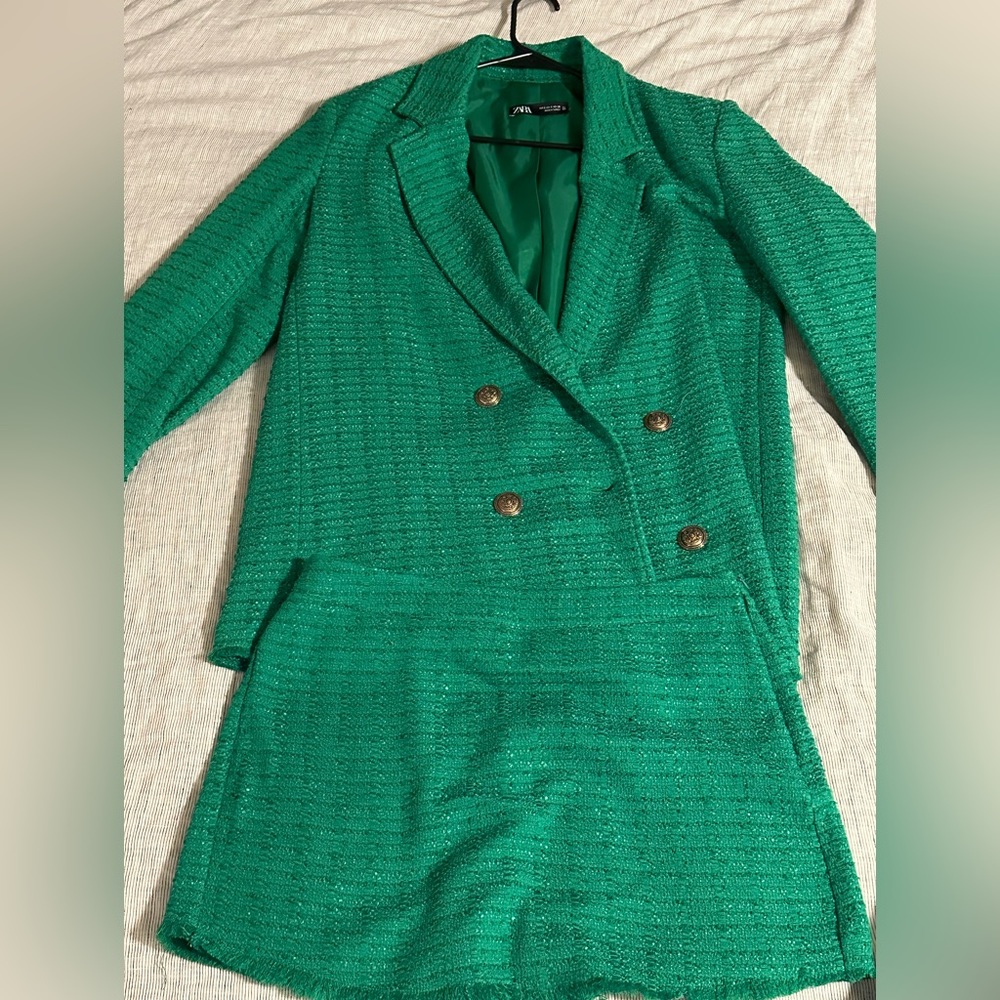 Lovely green blazer skort set from Zara